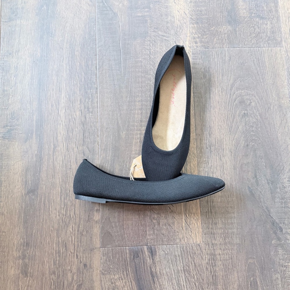 Jelly pop Sustainable Denali Black Knitted Flats | Size: 9 - Picture 3 of 5